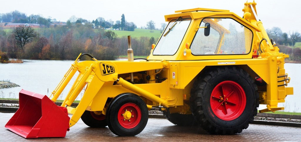 JCB backhoe restoration